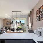 Apartment Pinocchio *