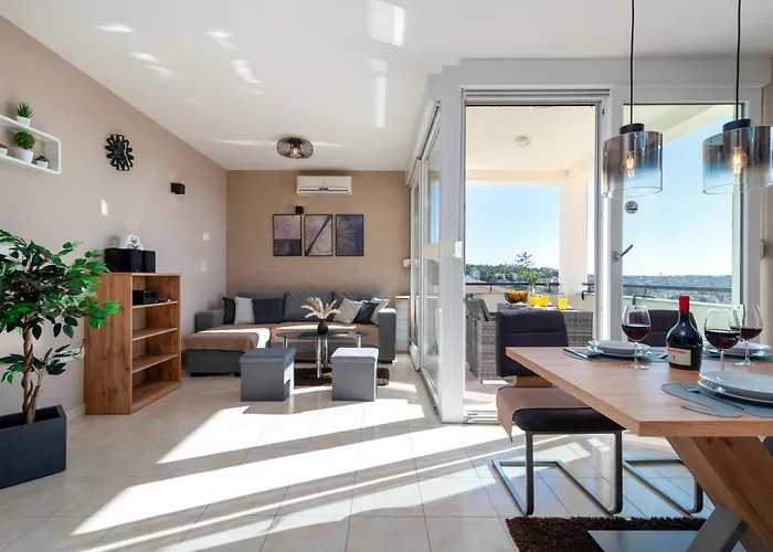 Apartment Pinocchio *