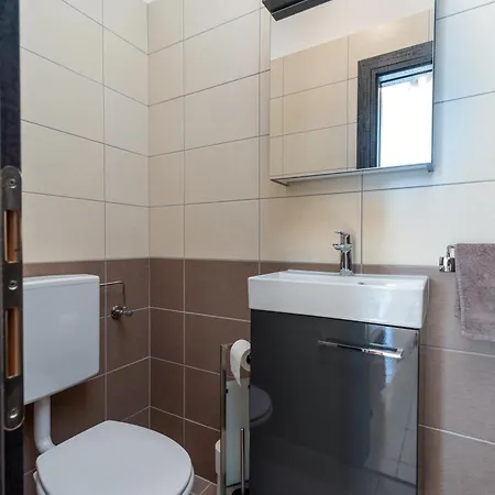 Pinocchio تروغير